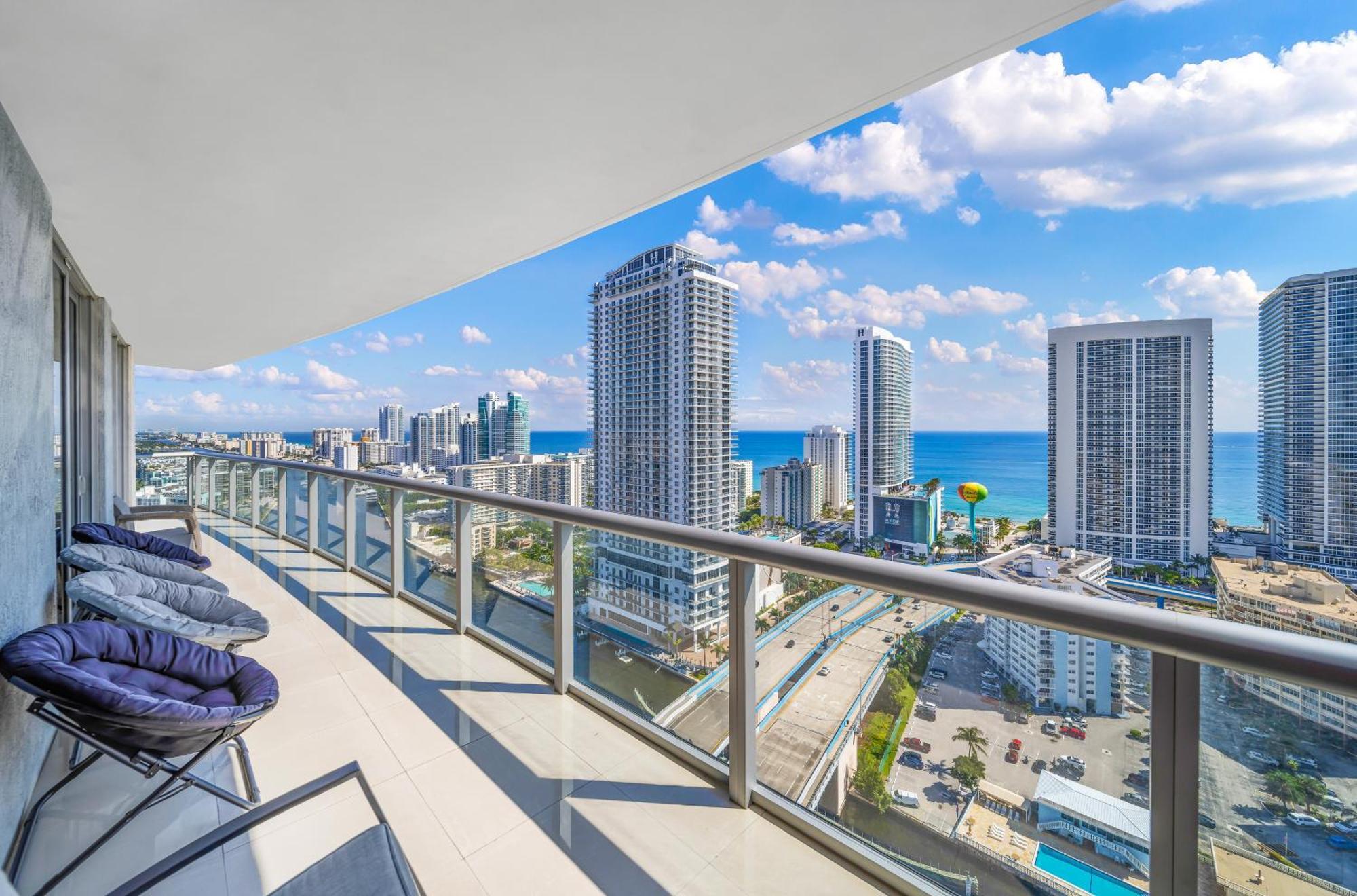 Resort-Style Living With Direct Ocean Views - 3Br Beauty Plaja Hallandale Exterior foto