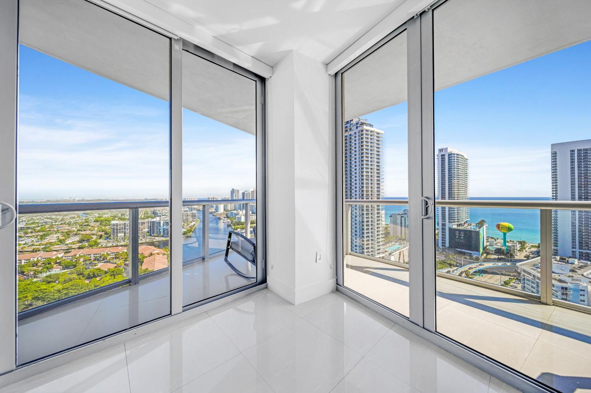 Resort-Style Living With Direct Ocean Views - 3Br Beauty Plaja Hallandale Exterior foto