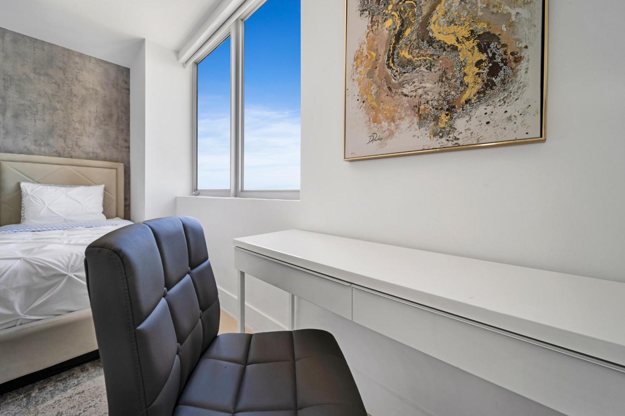 Resort-Style Living With Direct Ocean Views - 3Br Beauty Plaja Hallandale Exterior foto