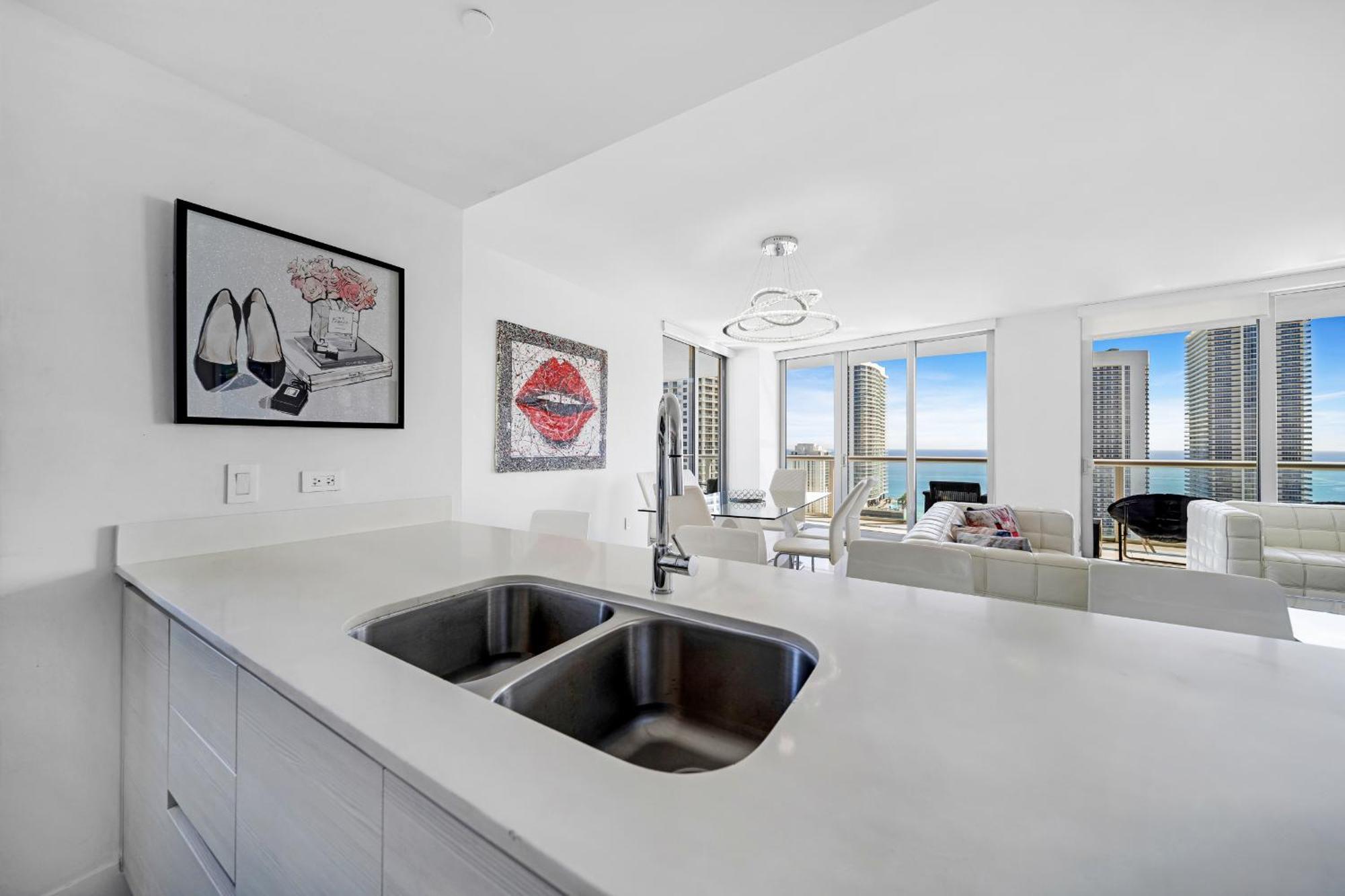 Resort-Style Living With Direct Ocean Views - 3Br Beauty Plaja Hallandale Exterior foto