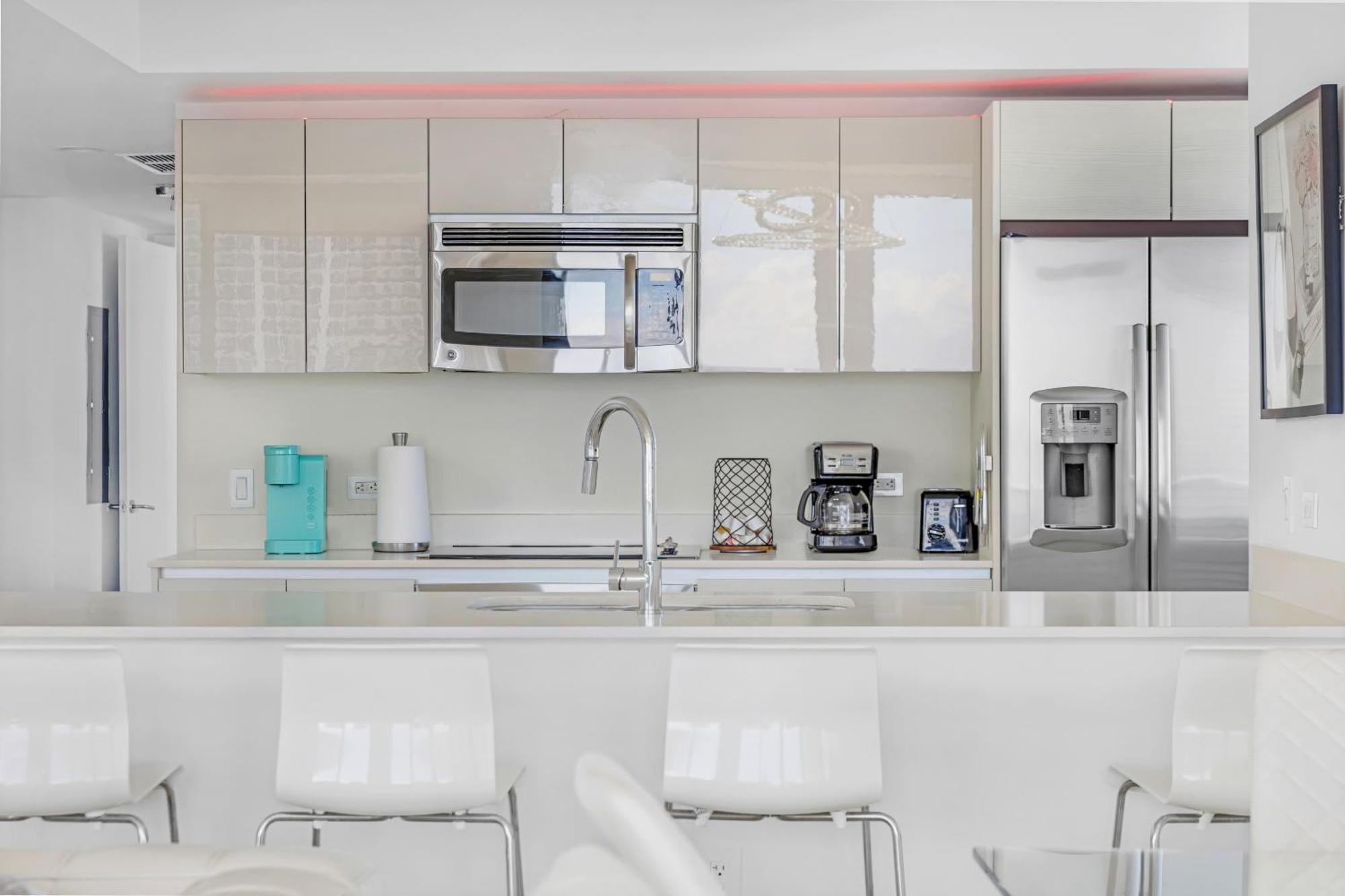 Resort-Style Living With Direct Ocean Views - 3Br Beauty Plaja Hallandale Exterior foto